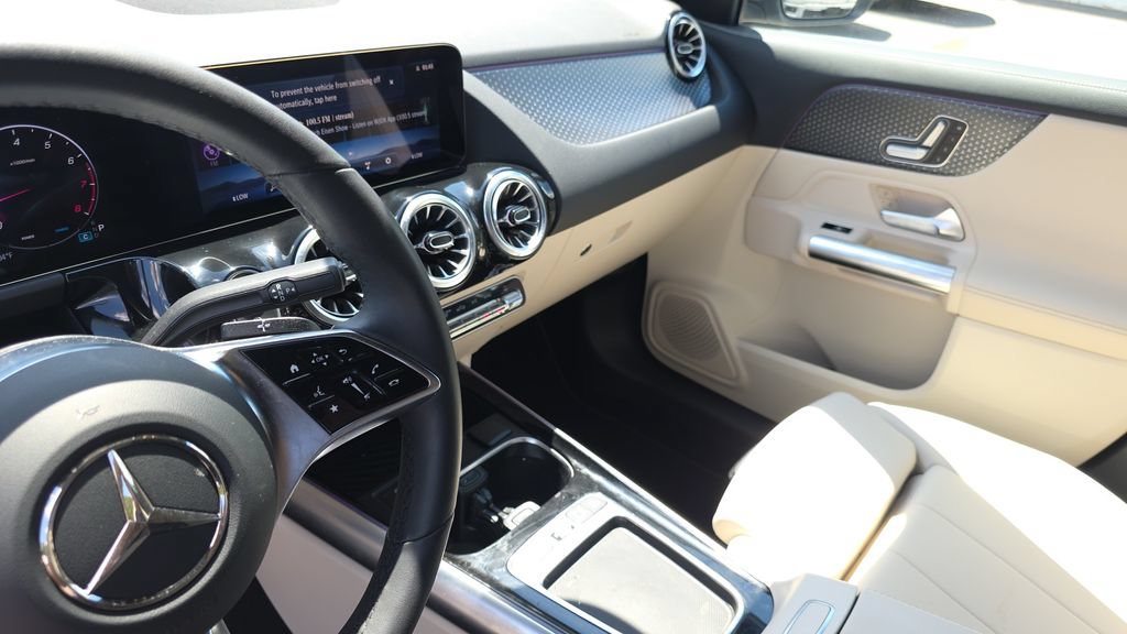 Certified 2025 Mercedes-Benz GLA 250 image 21