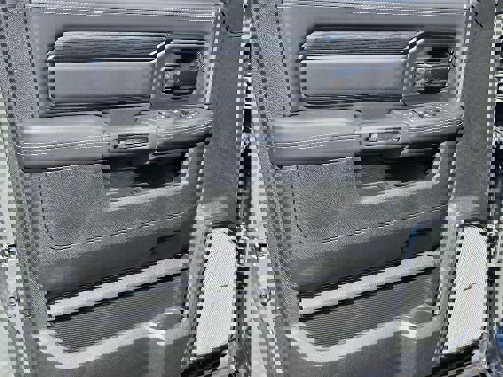 New 2026 RAM 2500 Rebel w/ Rebel Level 2 Equipment Group AWD/4WD image 8