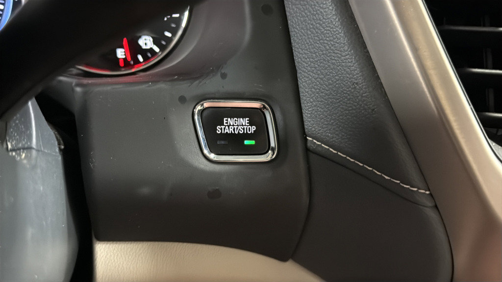 Used 2023 GMC Acadia Denali w/ Denali Ultimate Package image 27