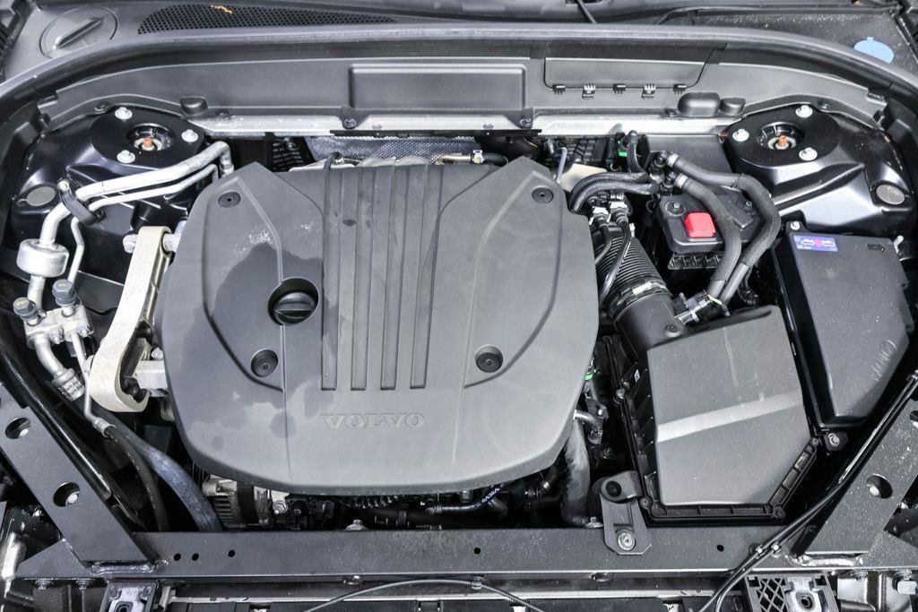 Certified 2023 Volvo XC60 B5 Ultimate w/ Climate Package FWD image 36