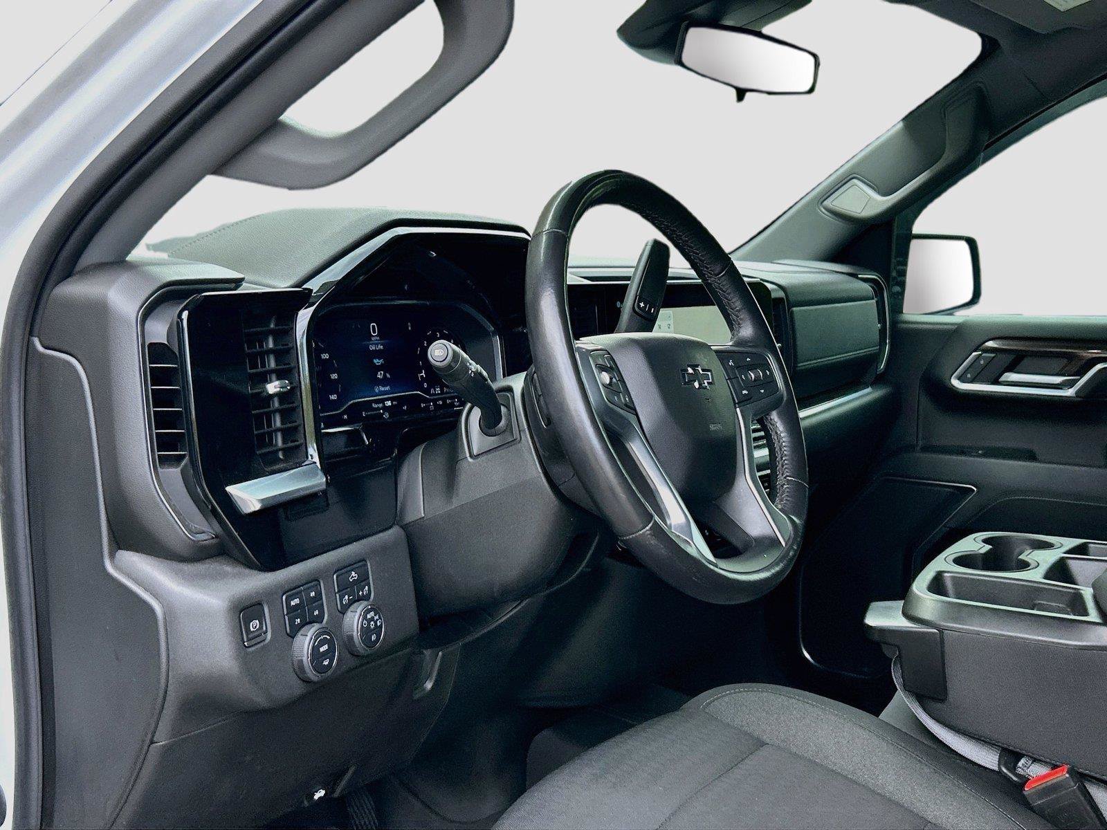 Used 2022 Chevrolet Silverado 1500 RST AWD/4WD image 25