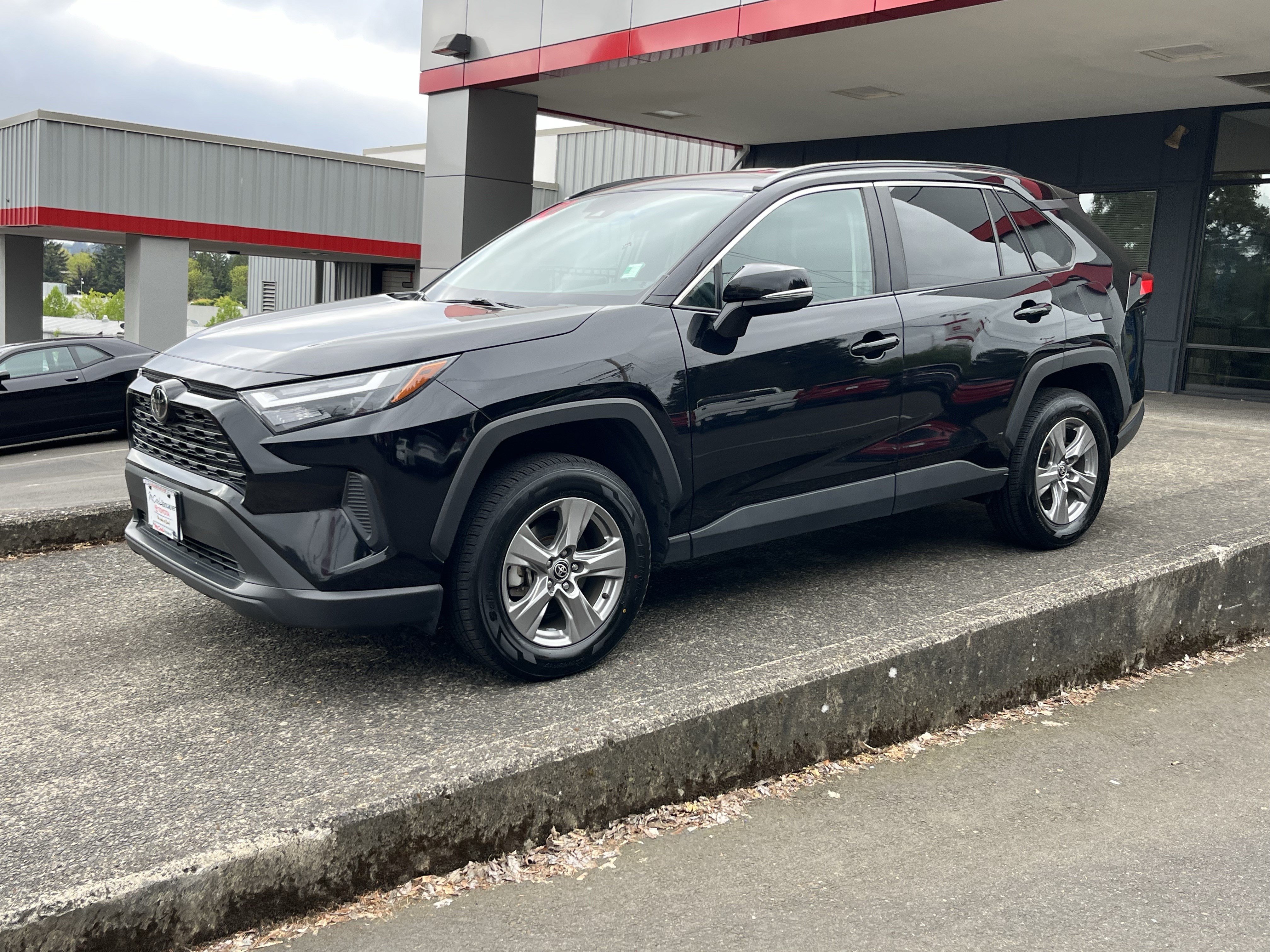Certified 2024 Toyota RAV4 XLE w/ Weather Package AWD/4WD image 4