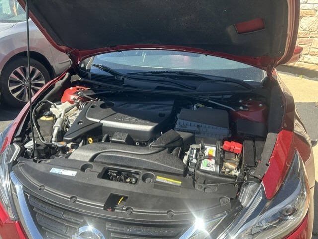 Used 2018 Nissan Altima 2.5 SR w/ SR Special Edition FWD image 6