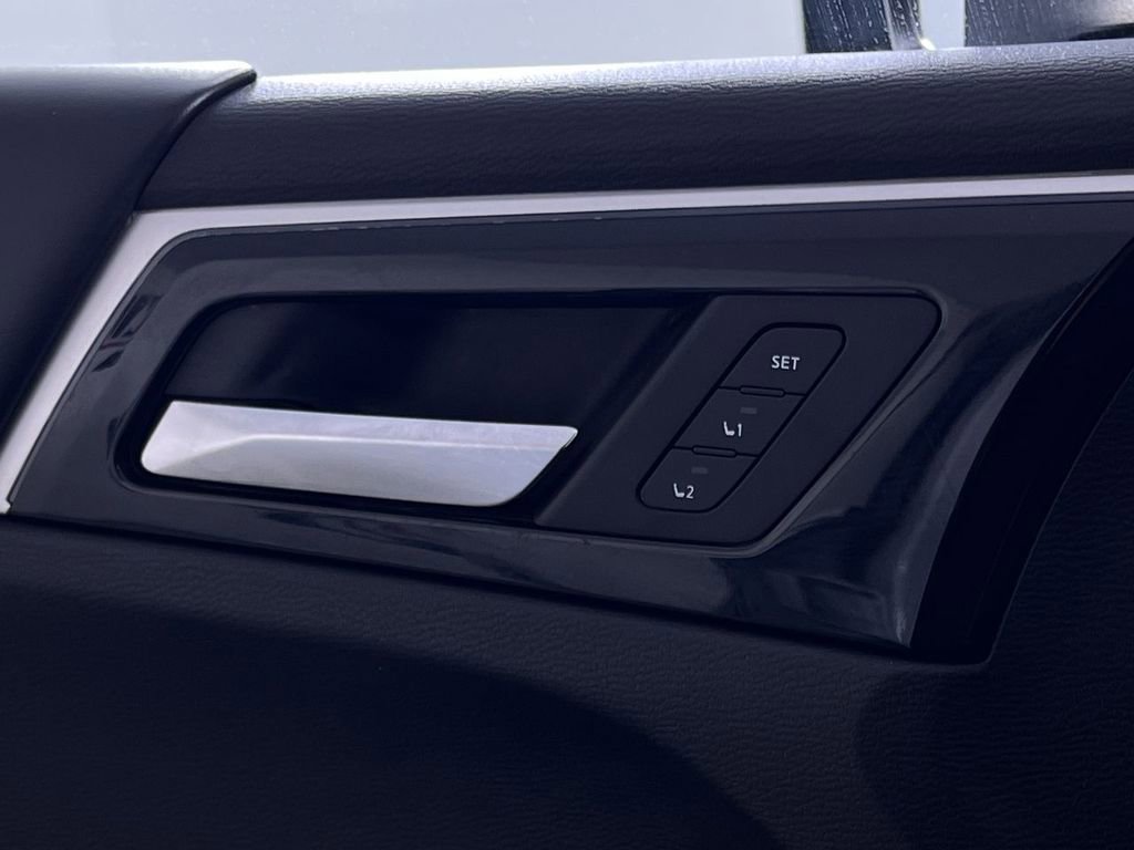 Used 2022 Mitsubishi Outlander SEL image 32