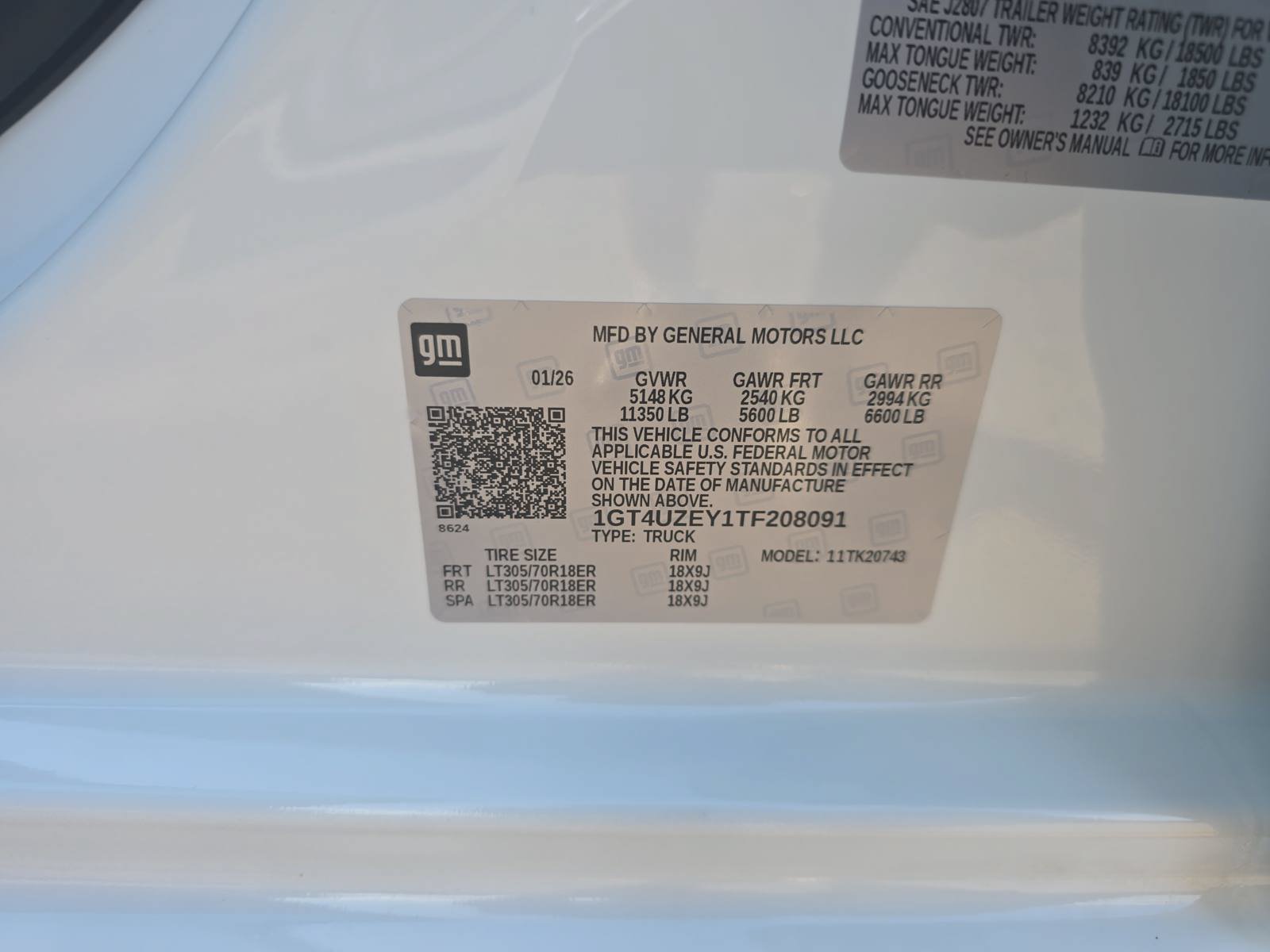 Used 2026 GMC Sierra 2500 AT4X AWD/4WD image 35
