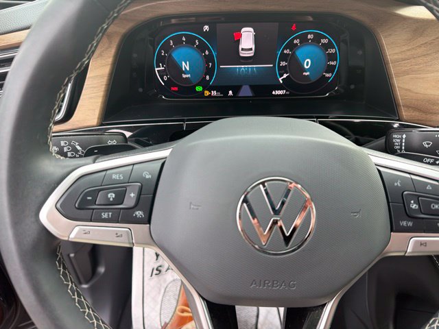 Used 2024 Volkswagen Atlas SE w/ Black Wheel Package AWD/4WD image 12