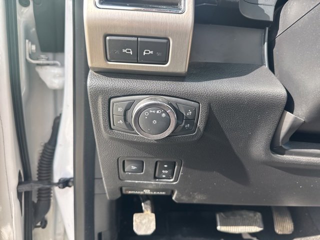 Used 2019 Ford F350 Platinum w/ Platinum Ultimate Package image 35