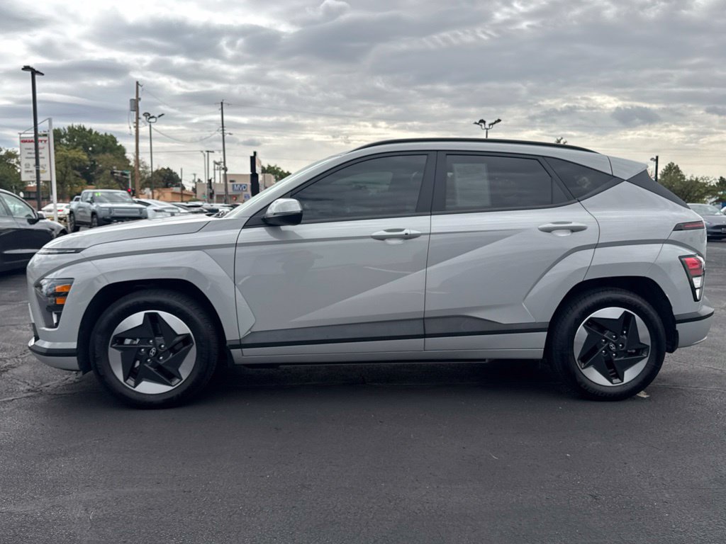 Used 2024 Hyundai Kona SEL FWD image 5
