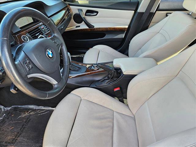 Used 2011 BMW 328i Sedan image 16