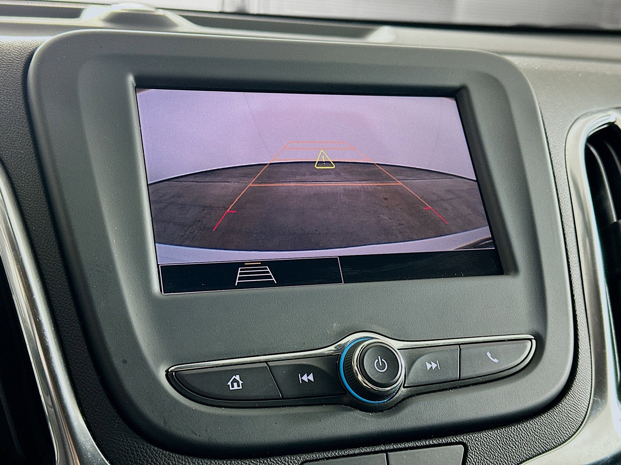 Used 2024 Chevrolet Equinox LT FWD image 22