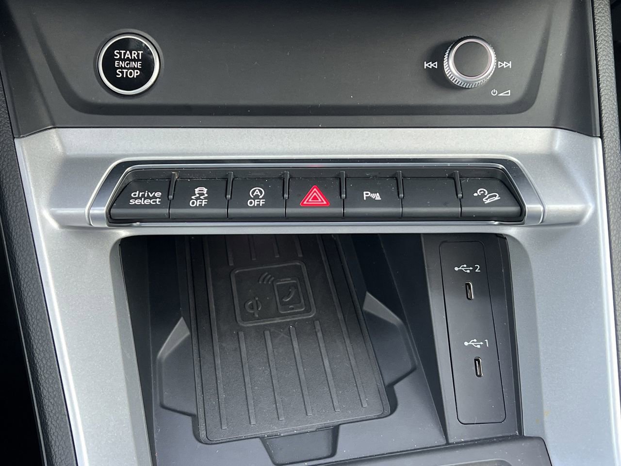 Used 2024 Audi Q3 2.0T Premium image 7