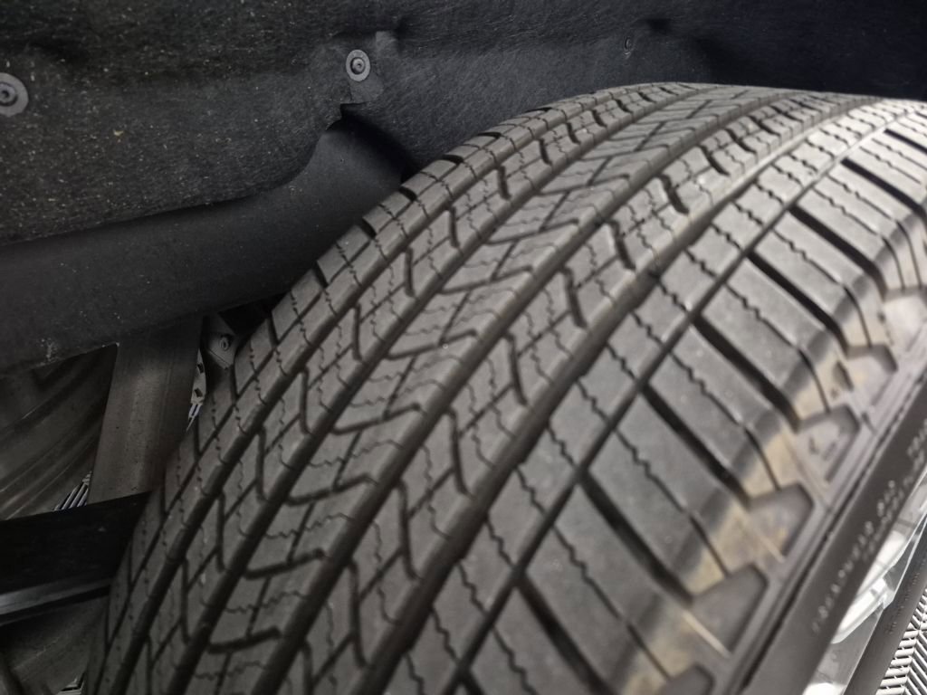 Certified 2026 GMC Sierra 1500 SLT w/ SLT Convenience Package image 11