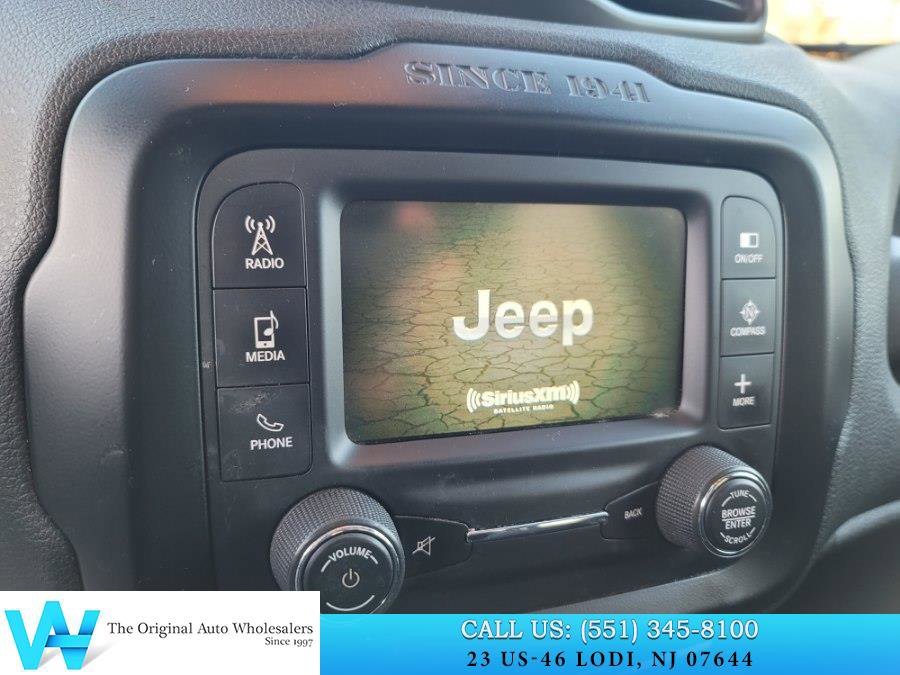 Used 2015 Jeep Renegade Trailhawk w/ Popular Equipment Group image 19