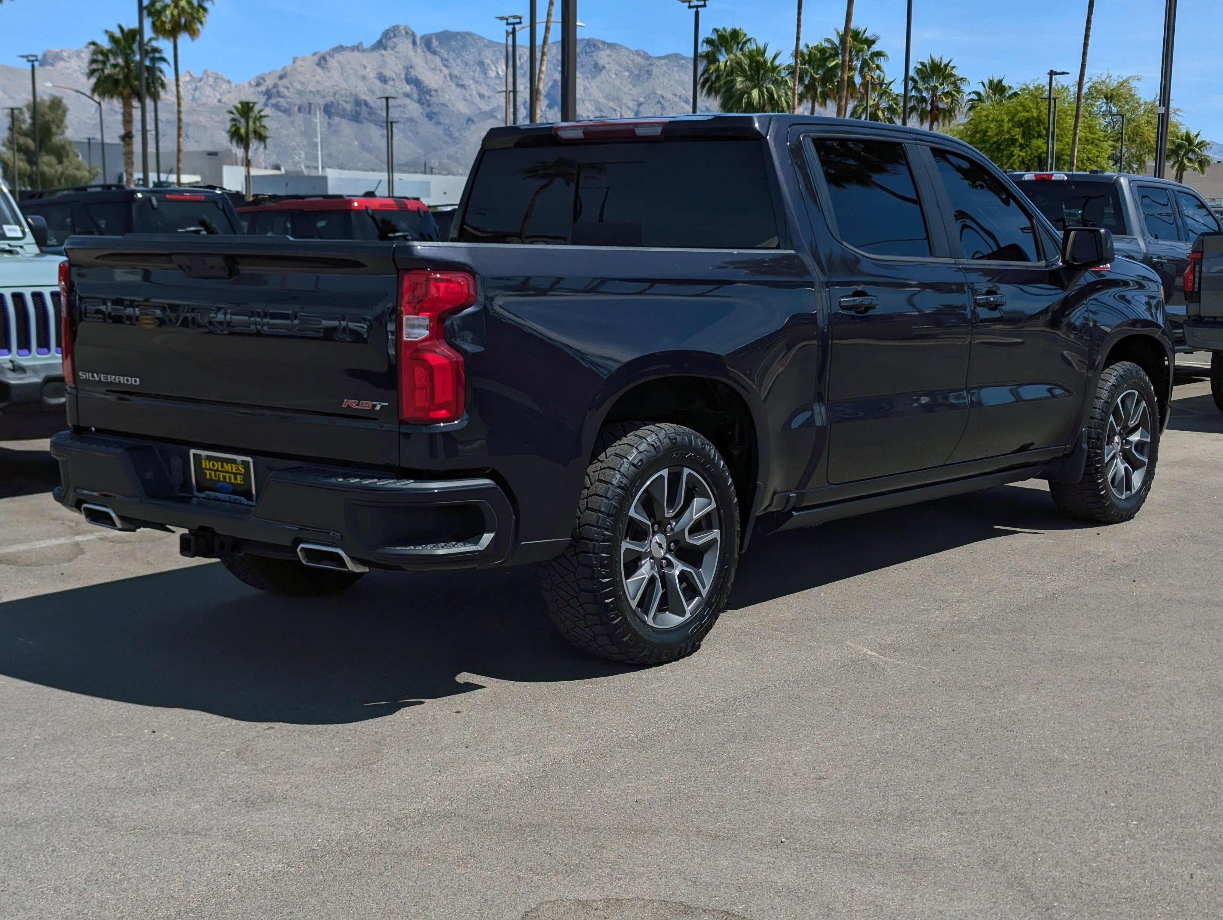 Used 2022 Chevrolet Silverado 1500 RST w/ All Star Edition Plus image 2