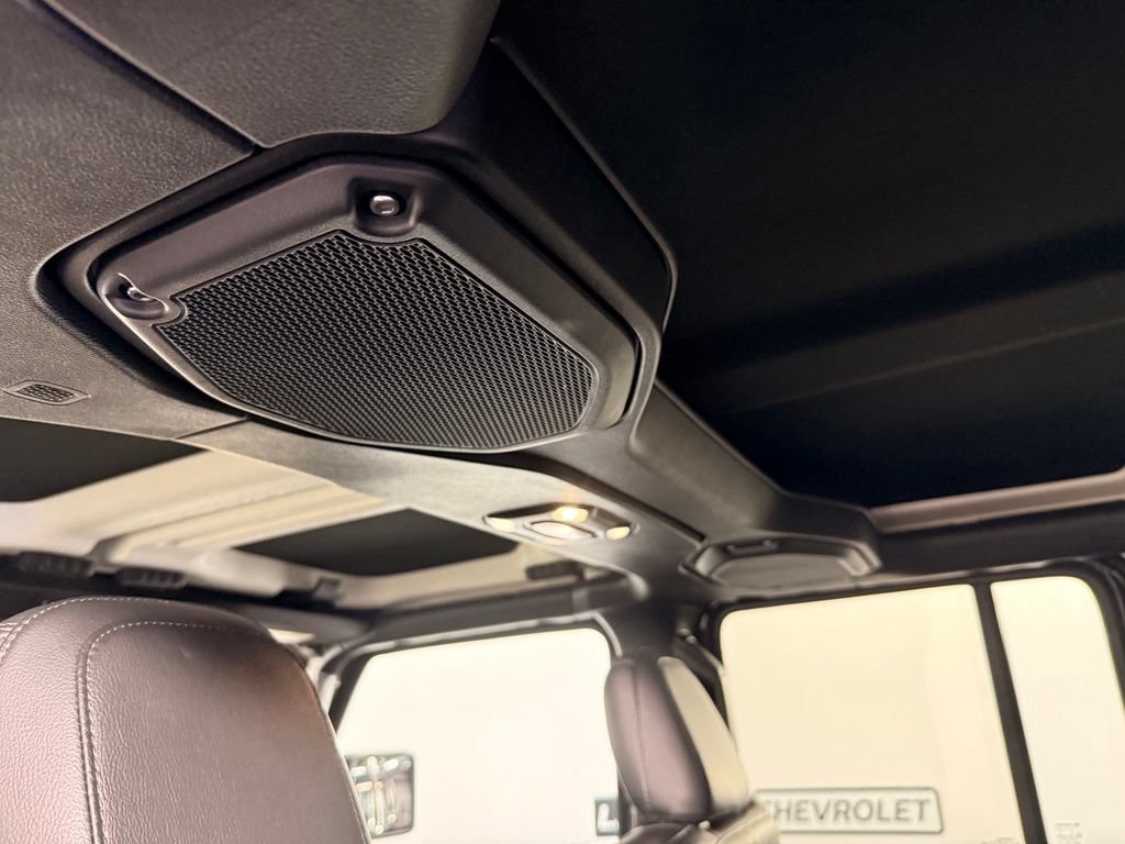 Used 2022 Jeep Wrangler Unlimited Sahara AWD/4WD image 27