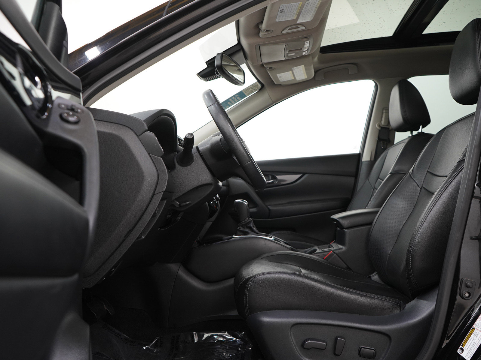 Used 2020 Nissan Rogue SL w/ Premium Package image 23