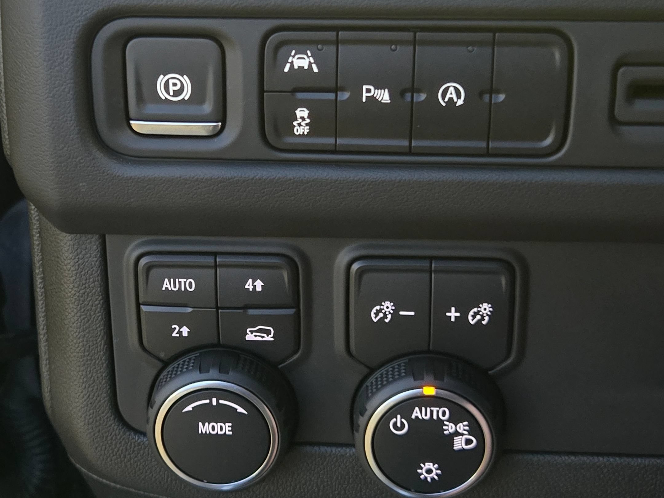 Used 2024 Chevrolet Tahoe RST AWD/4WD image 25