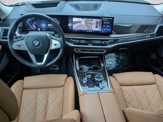 Used 2024 BMW X7 xDrive40i w/ Premium Package image 18