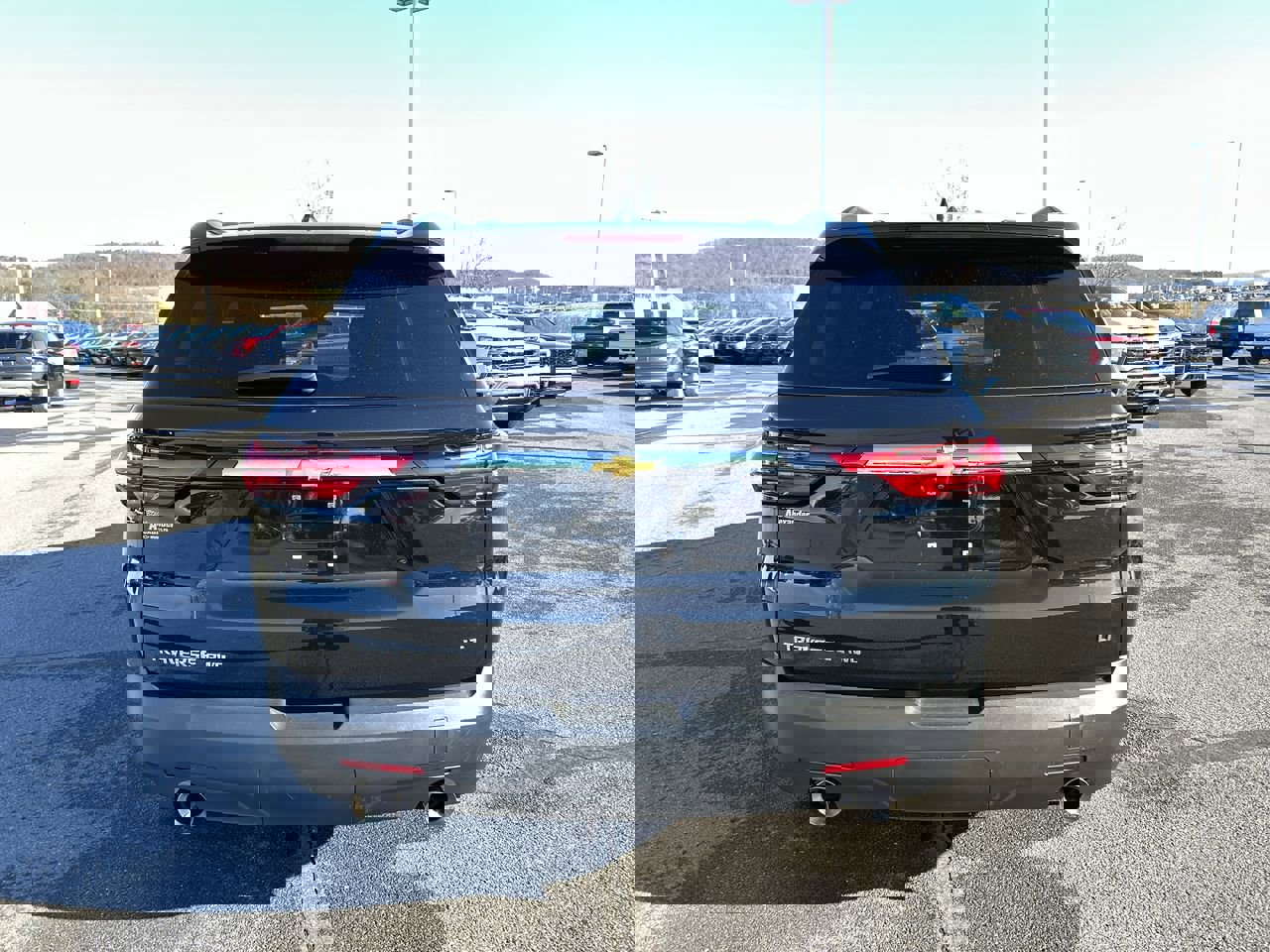 Used 2023 Chevrolet Traverse LT image 6