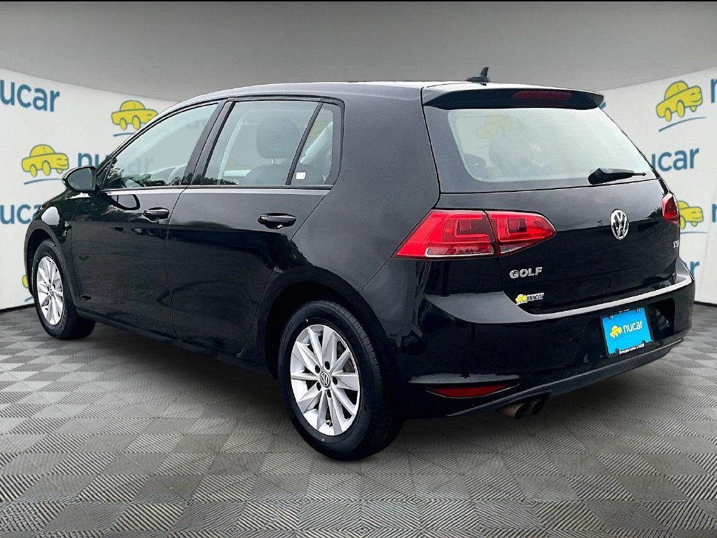 Used 2017 Volkswagen Golf S FWD image 4