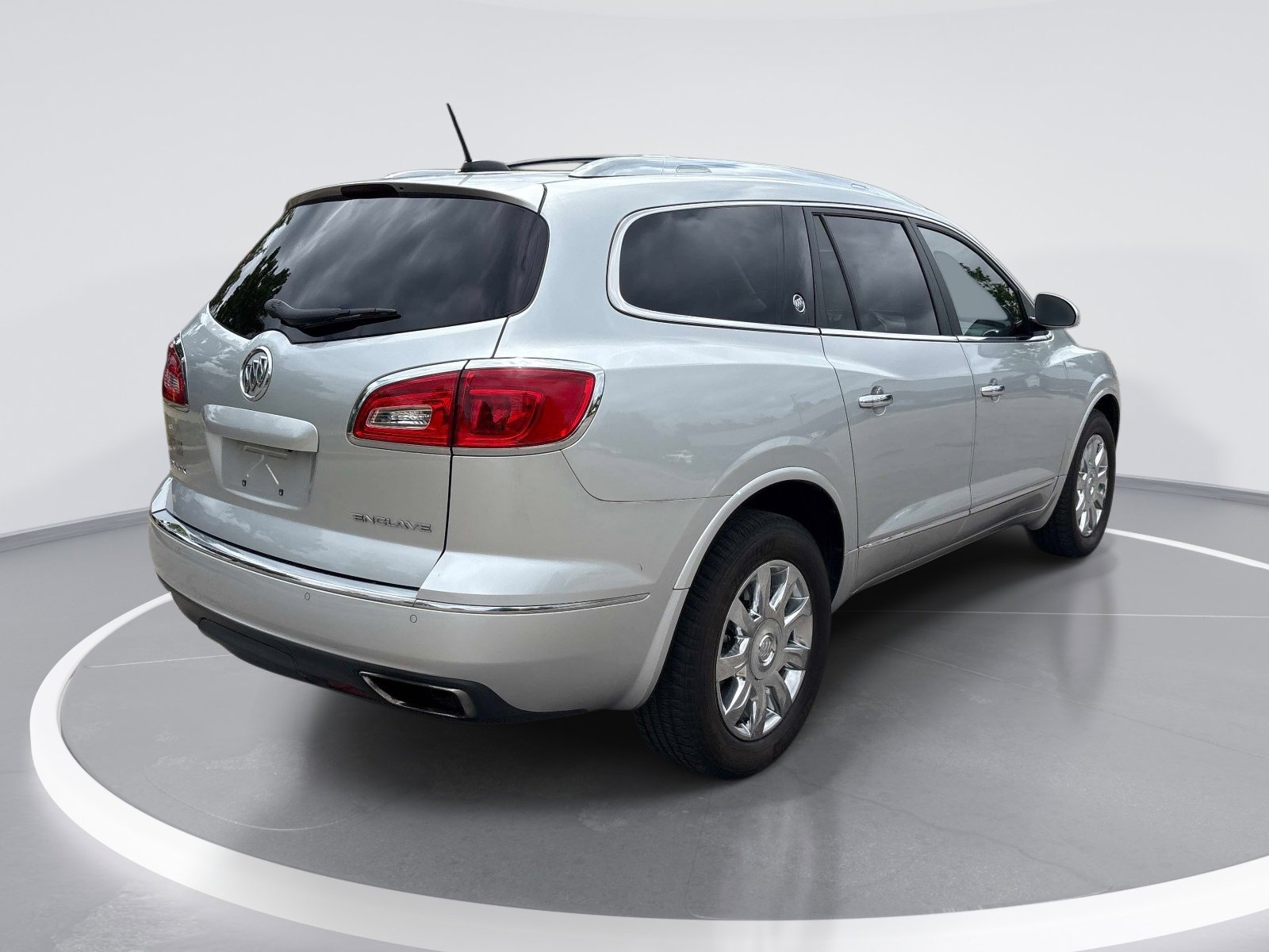 Used 2017 Buick Enclave Leather FWD image 8