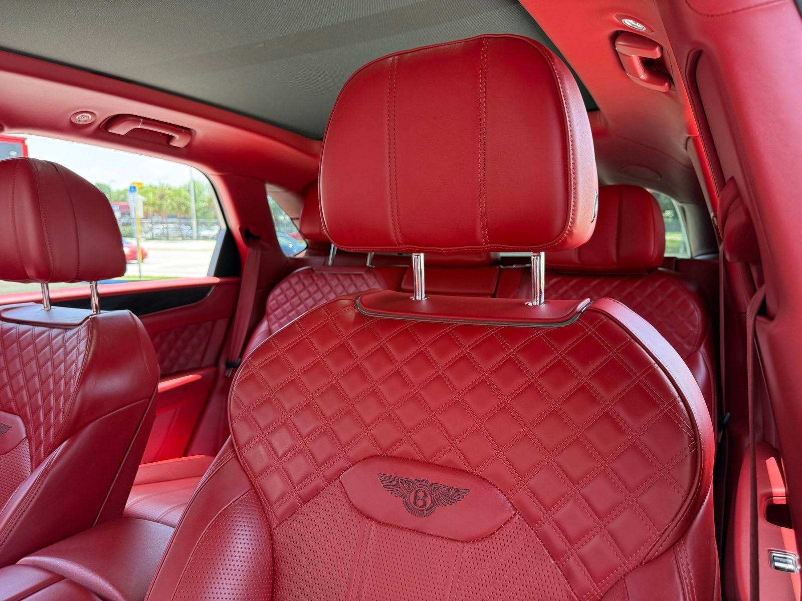Used 2022 Bentley Bentayga Speed AWD/4WD image 22