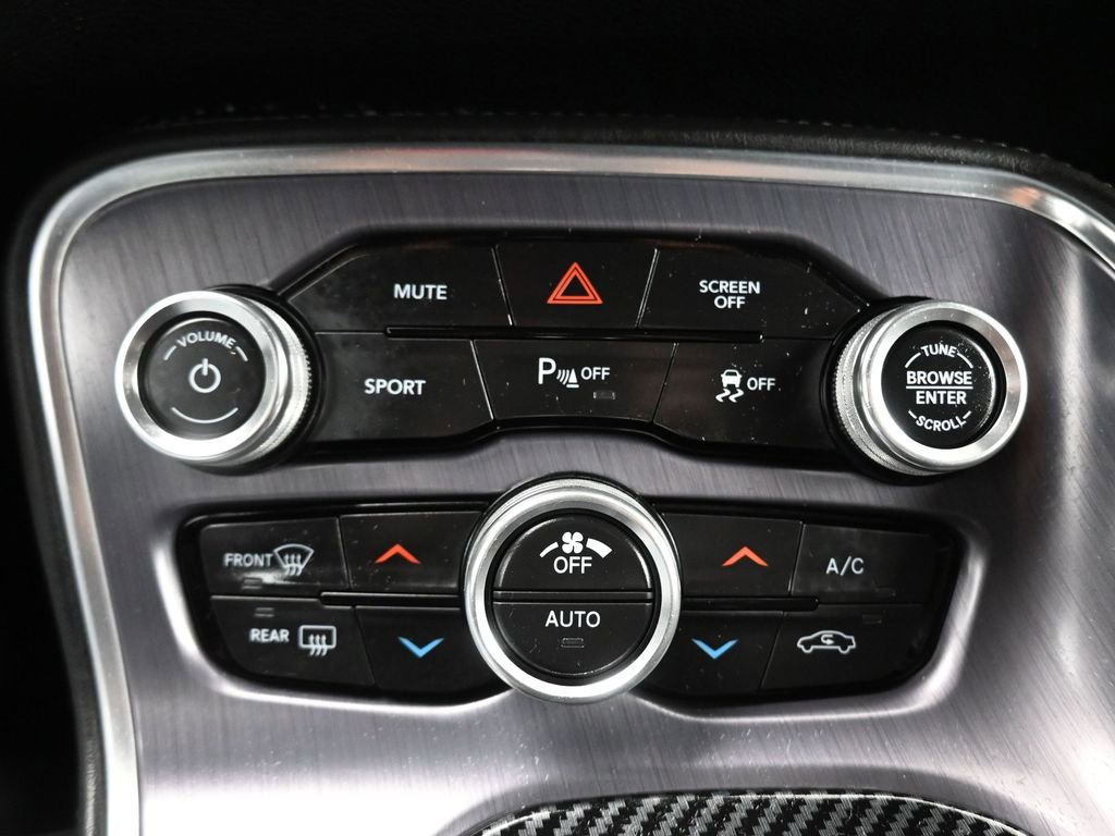 Used 2018 Dodge Challenger SXT w/ Super Sport Group (SS/T) image 19