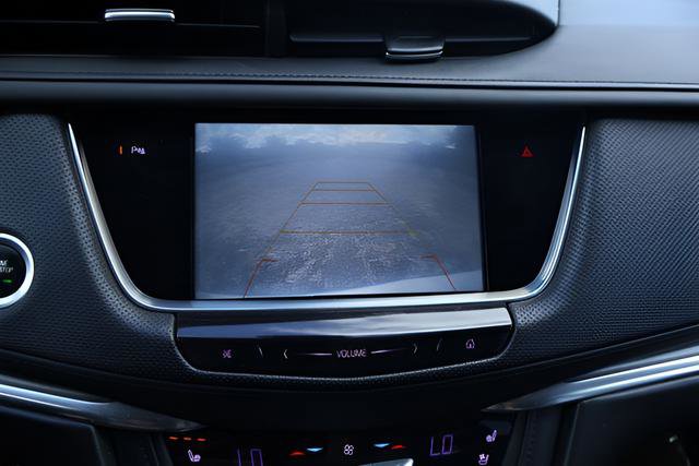 Used 2018 Cadillac XT5 Premium Luxury FWD image 25