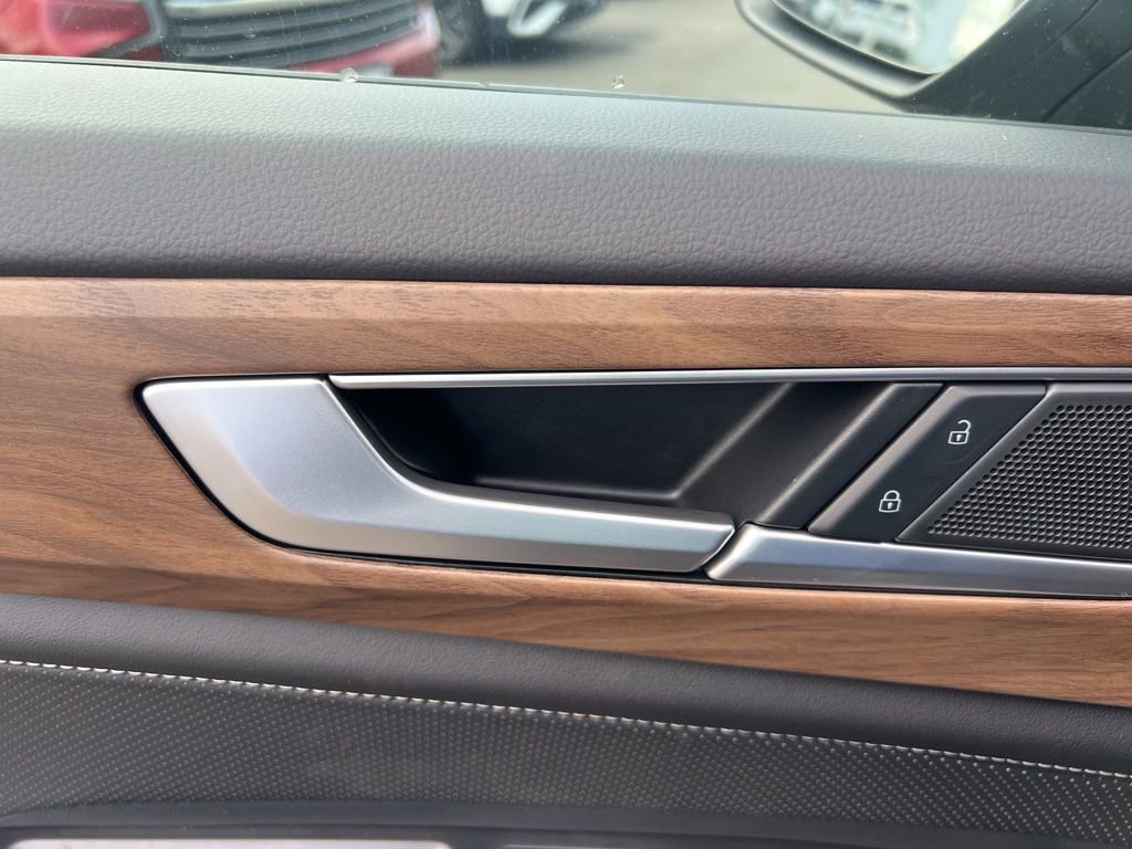 New 2026 Volkswagen Atlas SE image 19
