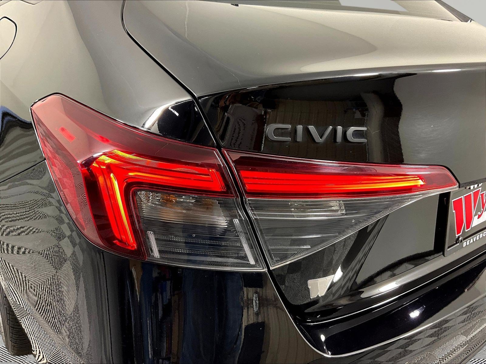 Used 2025 Honda Civic Sport image 22