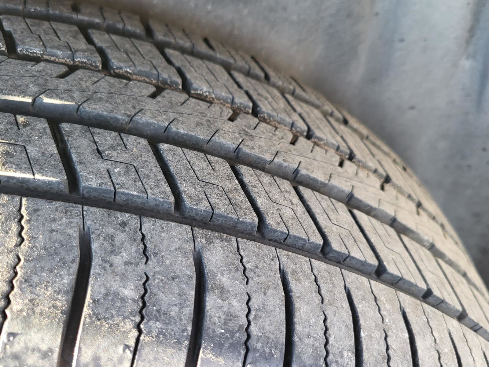 Used 2023 Chevrolet Traverse LT image 32