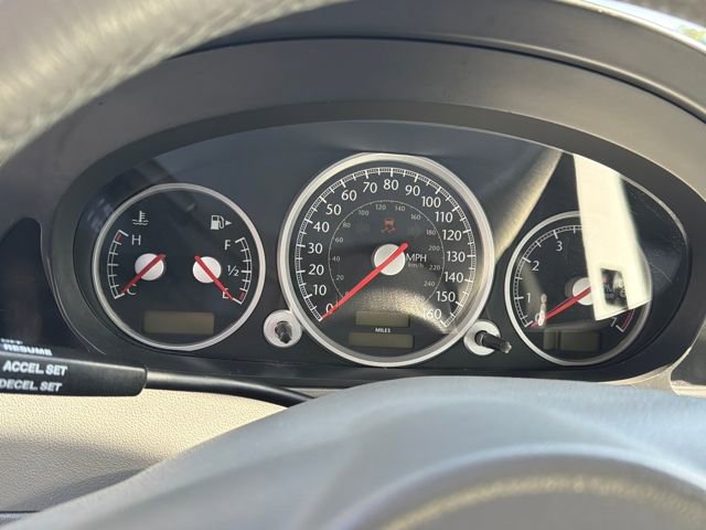 Used 2005 Chrysler Crossfire Limited image 17