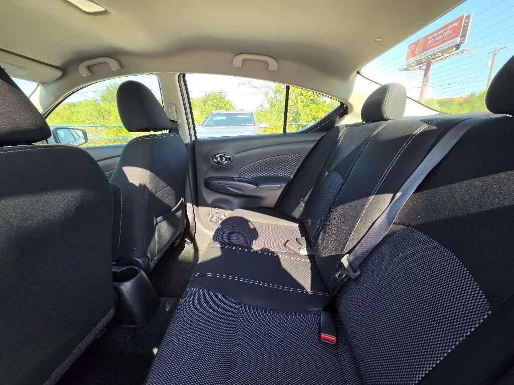 Used 2019 Nissan Versa SV FWD image 17