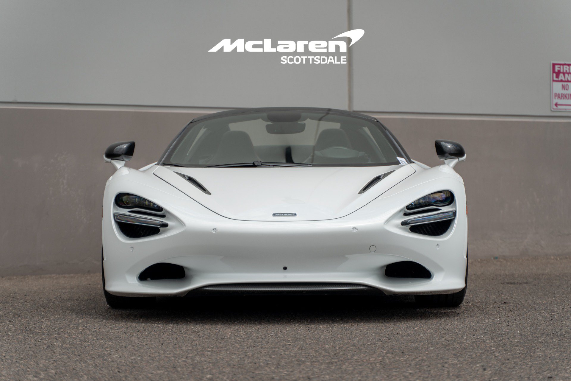Used 2024 McLaren 750S Spider RWD image 10