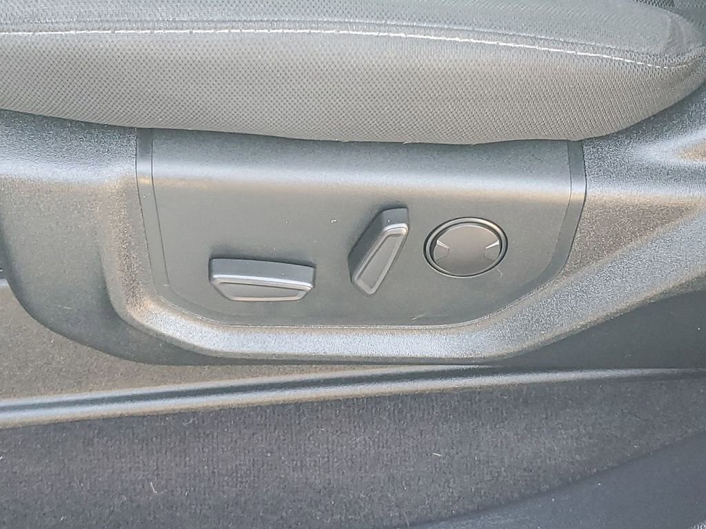 Used 2020 Ford F150 XLT w/ Equipment Group 302A Luxury image 29