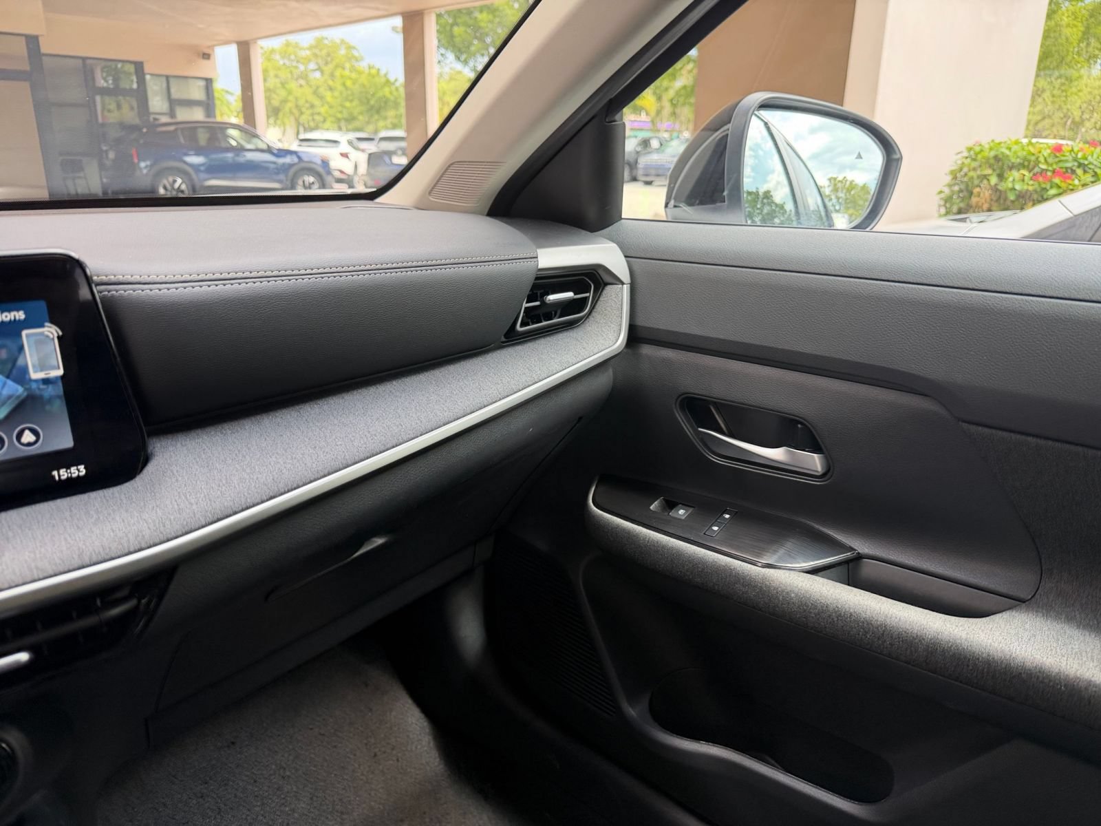 Used 2026 Nissan Kicks SV w/ Cold Weather Package FWD image 30