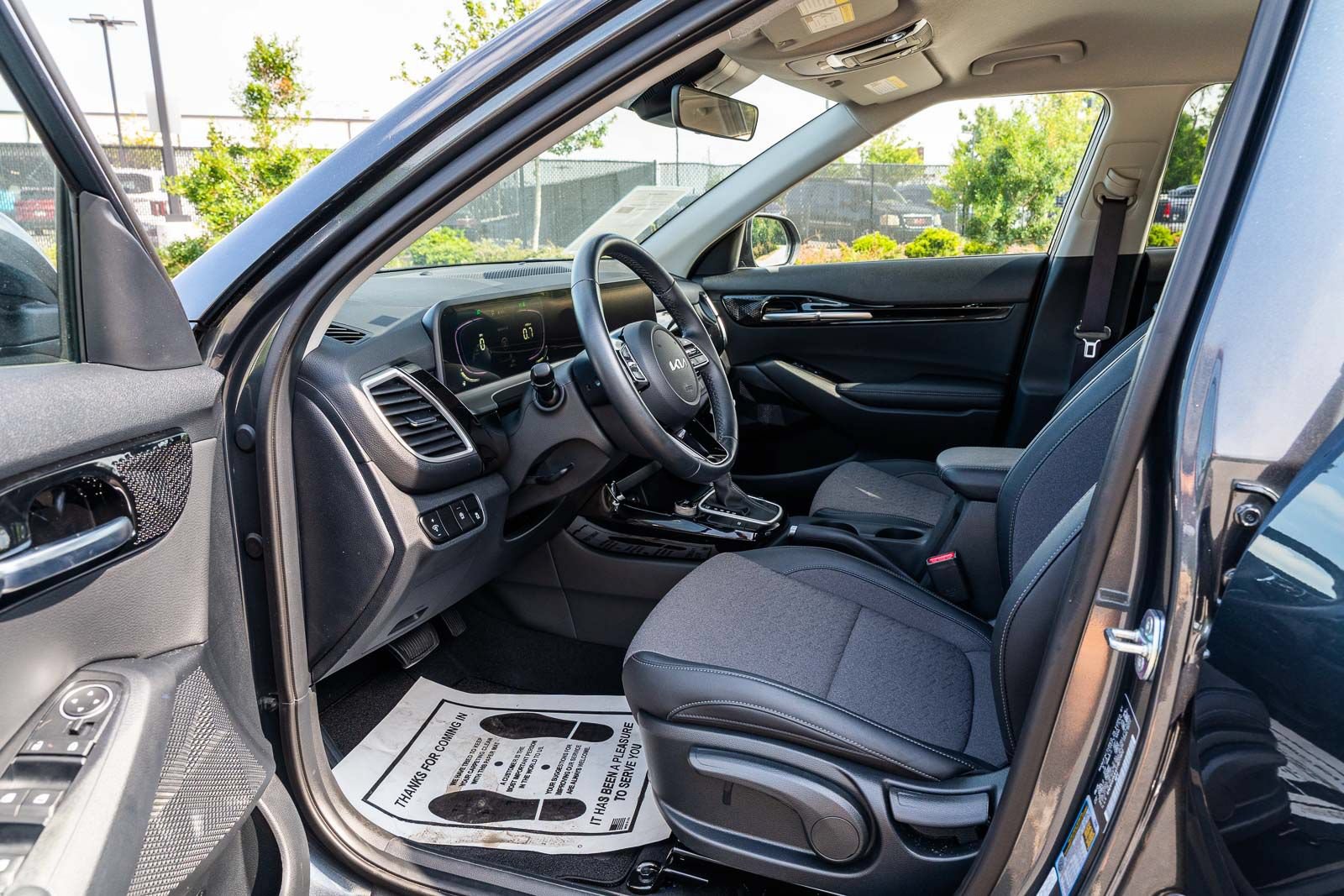 Used 2026 Kia Seltos S FWD image 16