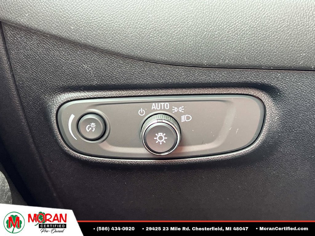 Used 2019 Chevrolet Equinox LT w/ Driver Convenience Package FWD image 26