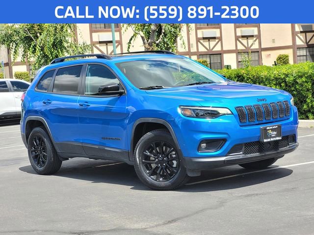 Used 2023 Jeep Cherokee Altitude Lux w/ Lux Elite Package AWD/4WD image 2