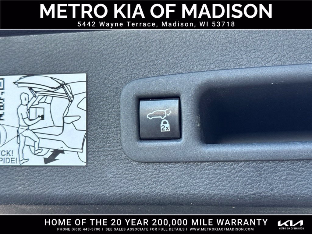 Used 2021 Toyota Sienna XLE AWD/4WD image 38
