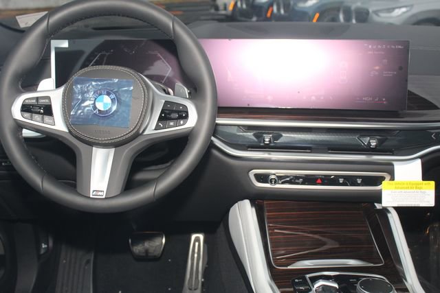 New 2026 BMW X6 xDrive40i w/ Climate Comfort Package image 18