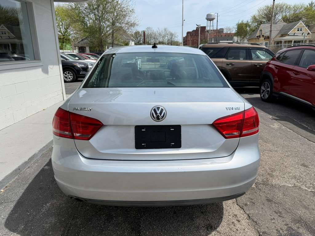 Used 2014 Volkswagen Passat TDI SE FWD image 14