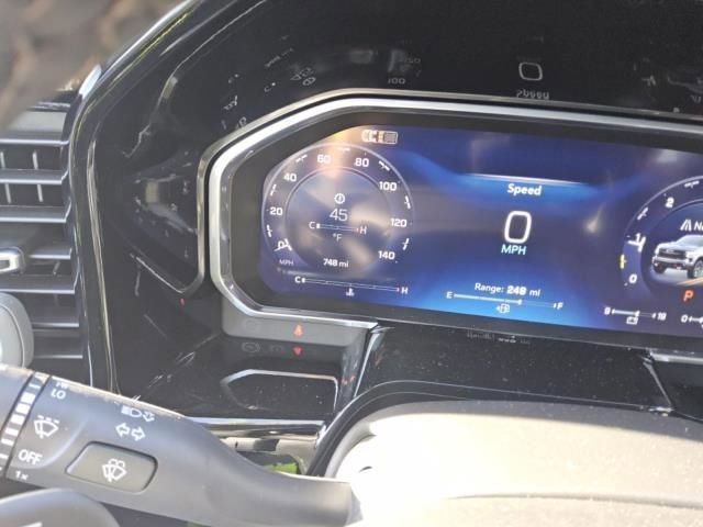 Used 2026 Chevrolet Silverado 1500 LT Trail Boss w/ Convenience Package II image 10