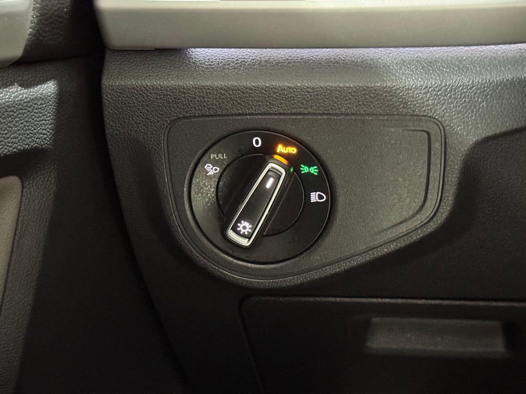 Used 2021 Volkswagen Atlas SEL R-Line image 19