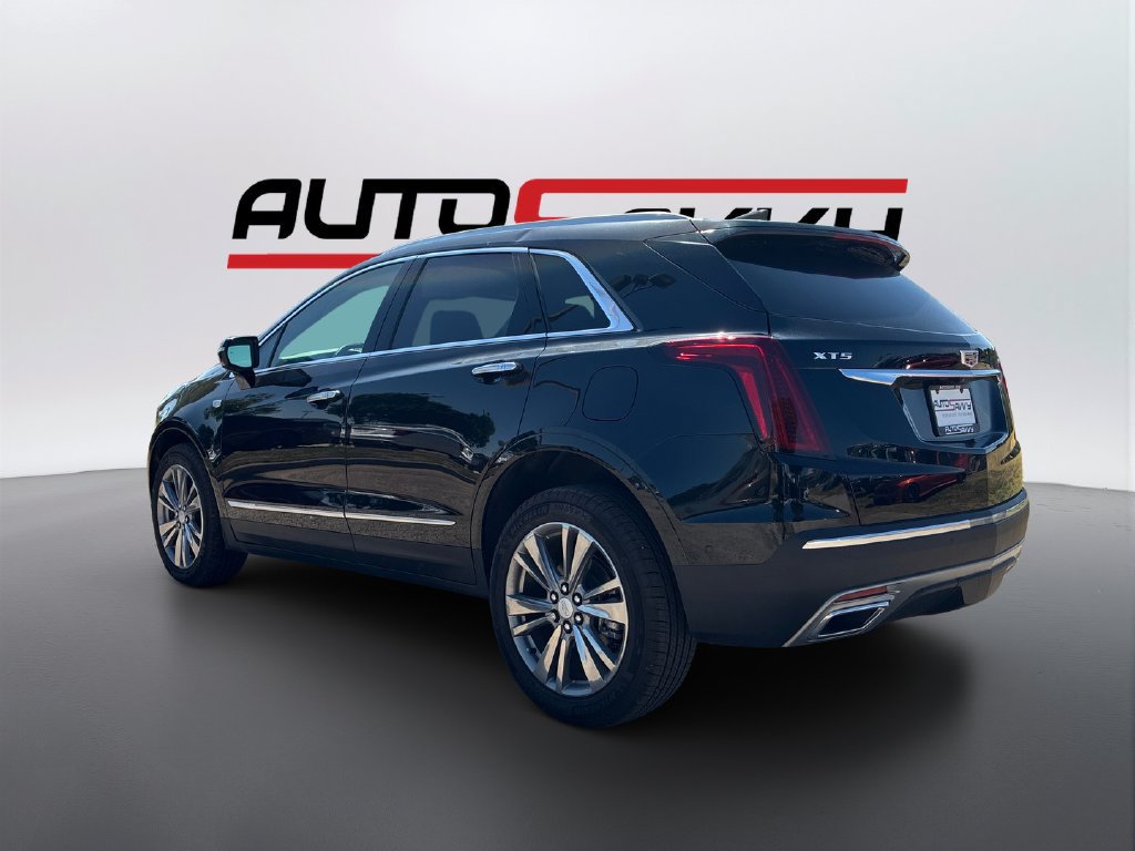 Used 2026 Cadillac XT5 Premium Luxury w/ Driver Assist Package FWD image 7
