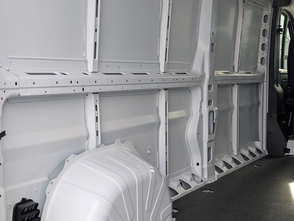 Used 2024 RAM ProMaster 2500 image 16