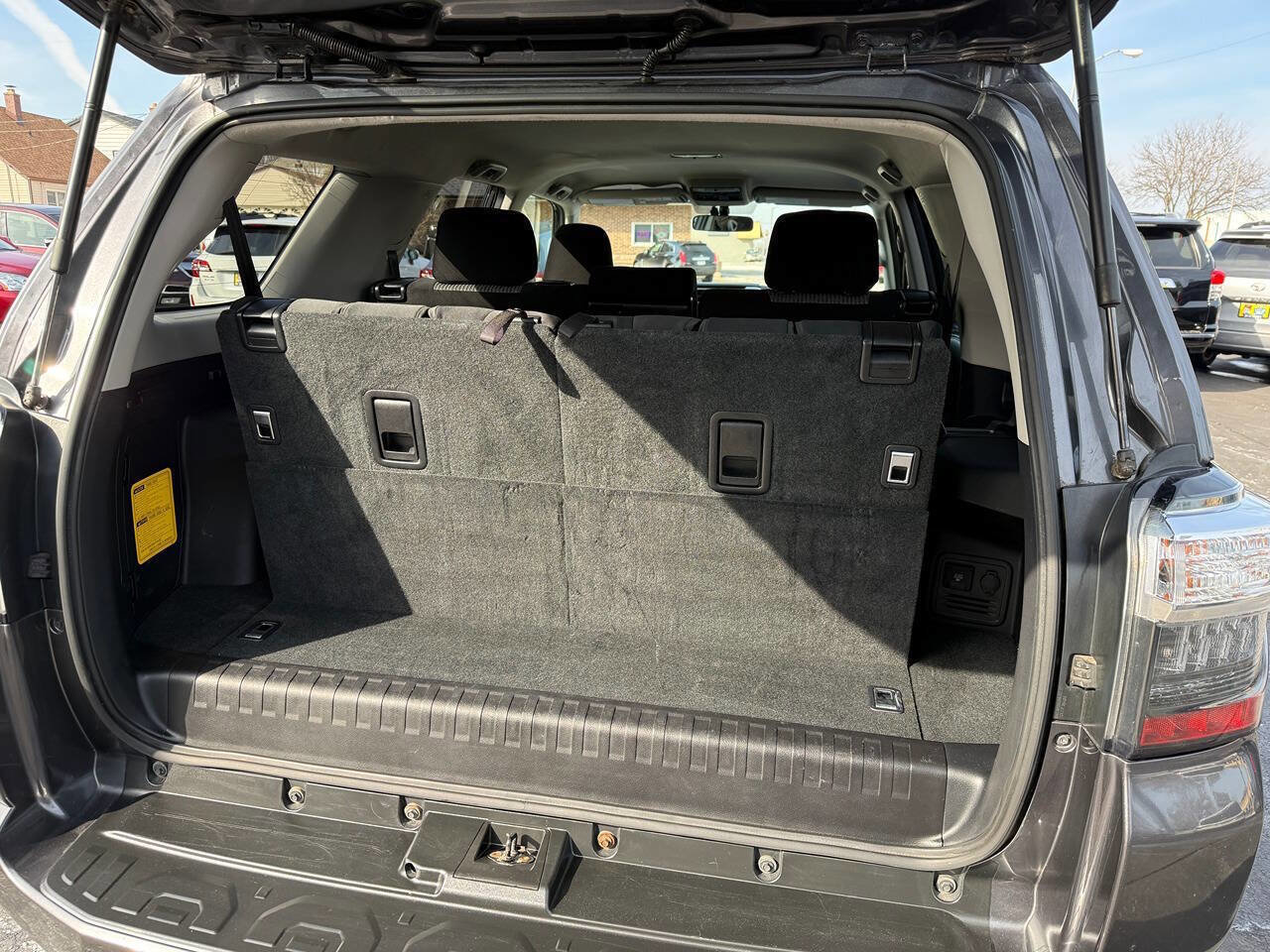 Used 2016 Toyota 4Runner SR5 image 95