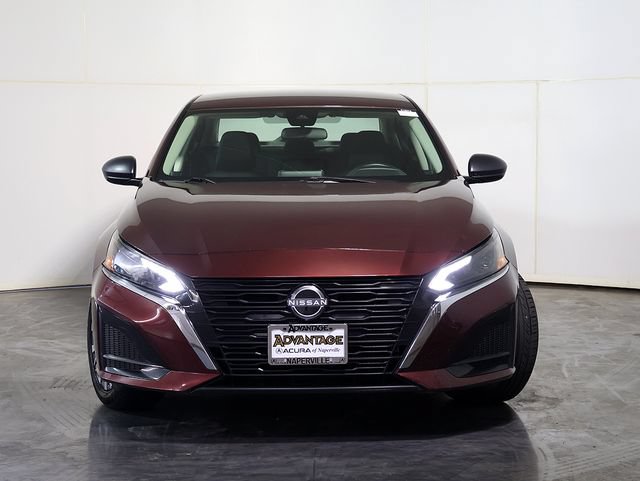 Used 2025 Nissan Altima 2.5 SV AWD/4WD image 9