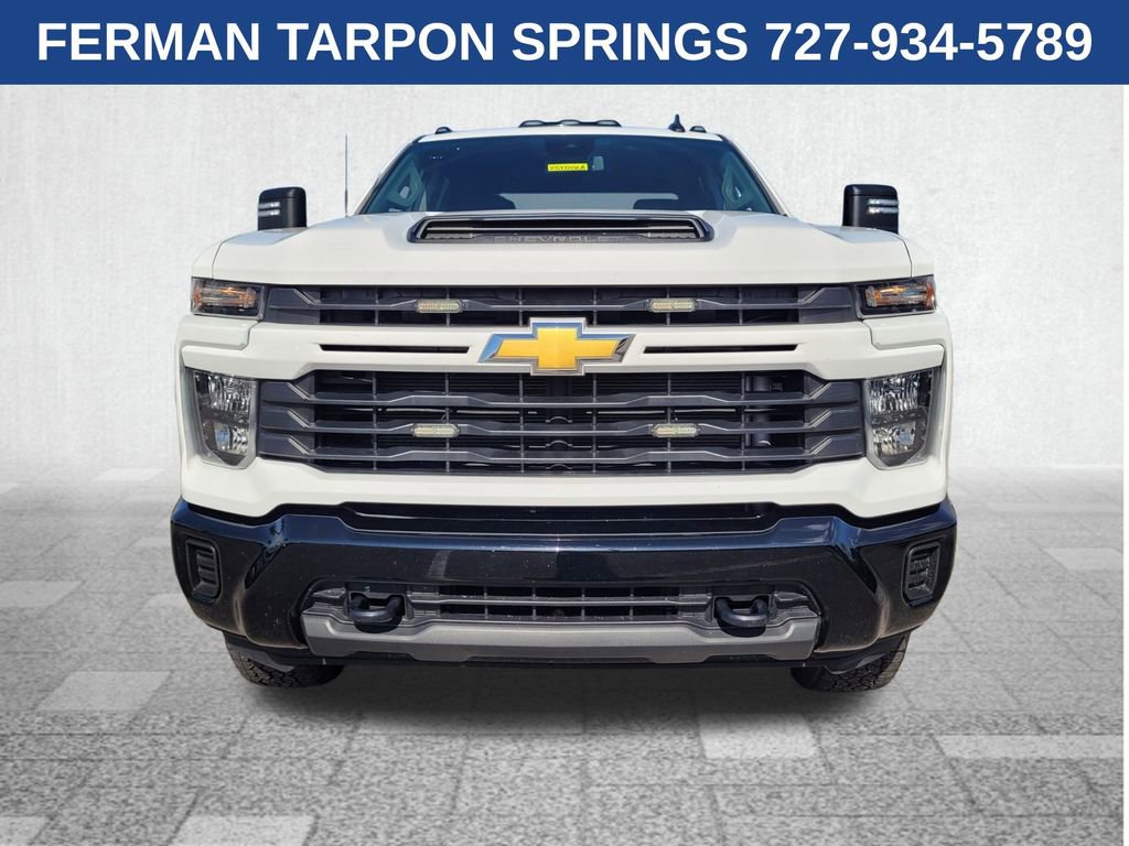 Used 2024 Chevrolet Silverado 2500 Custom w/ Custom Value Package image 2
