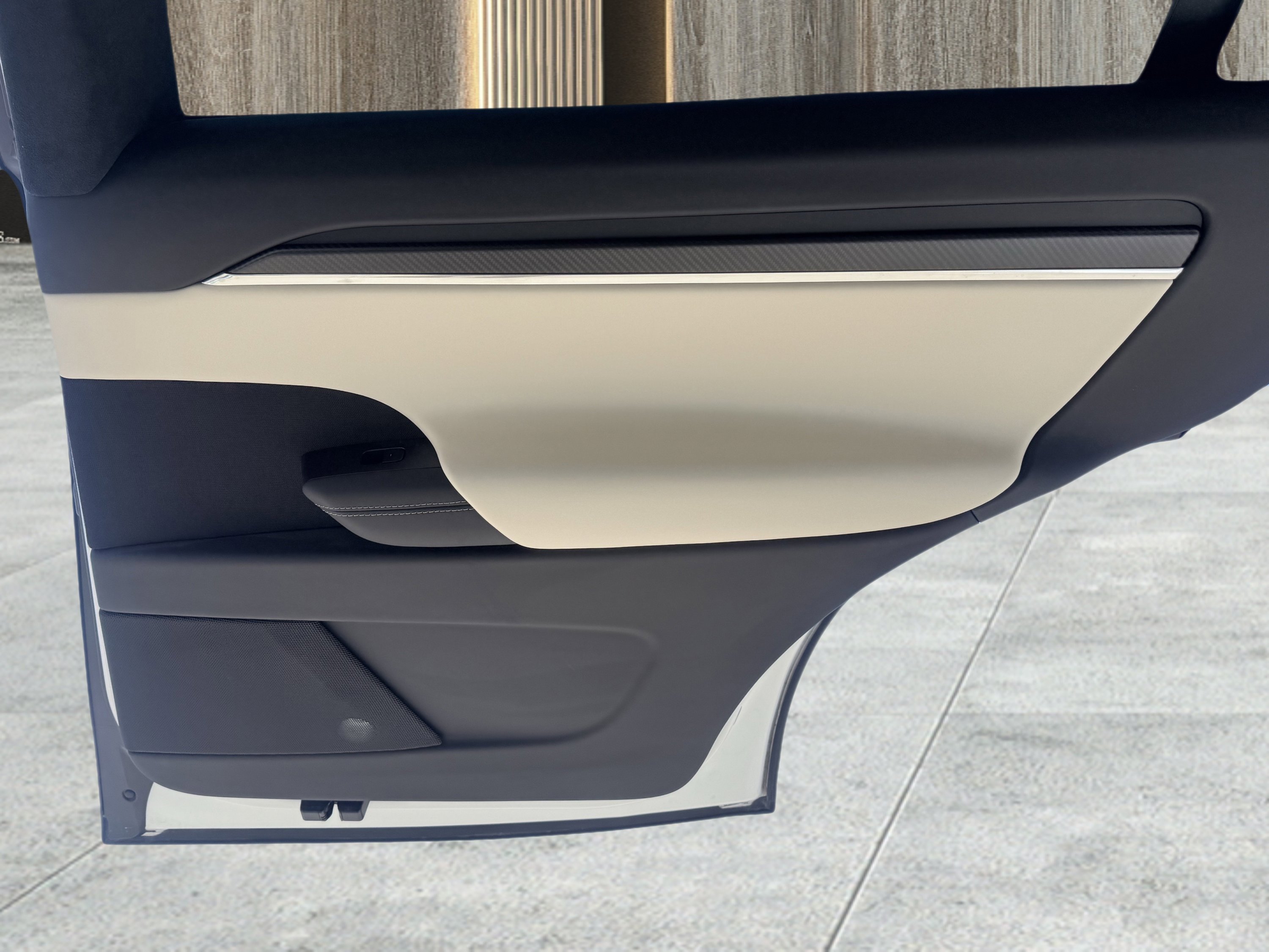 Used 2022 Tesla Model X Plaid image 60